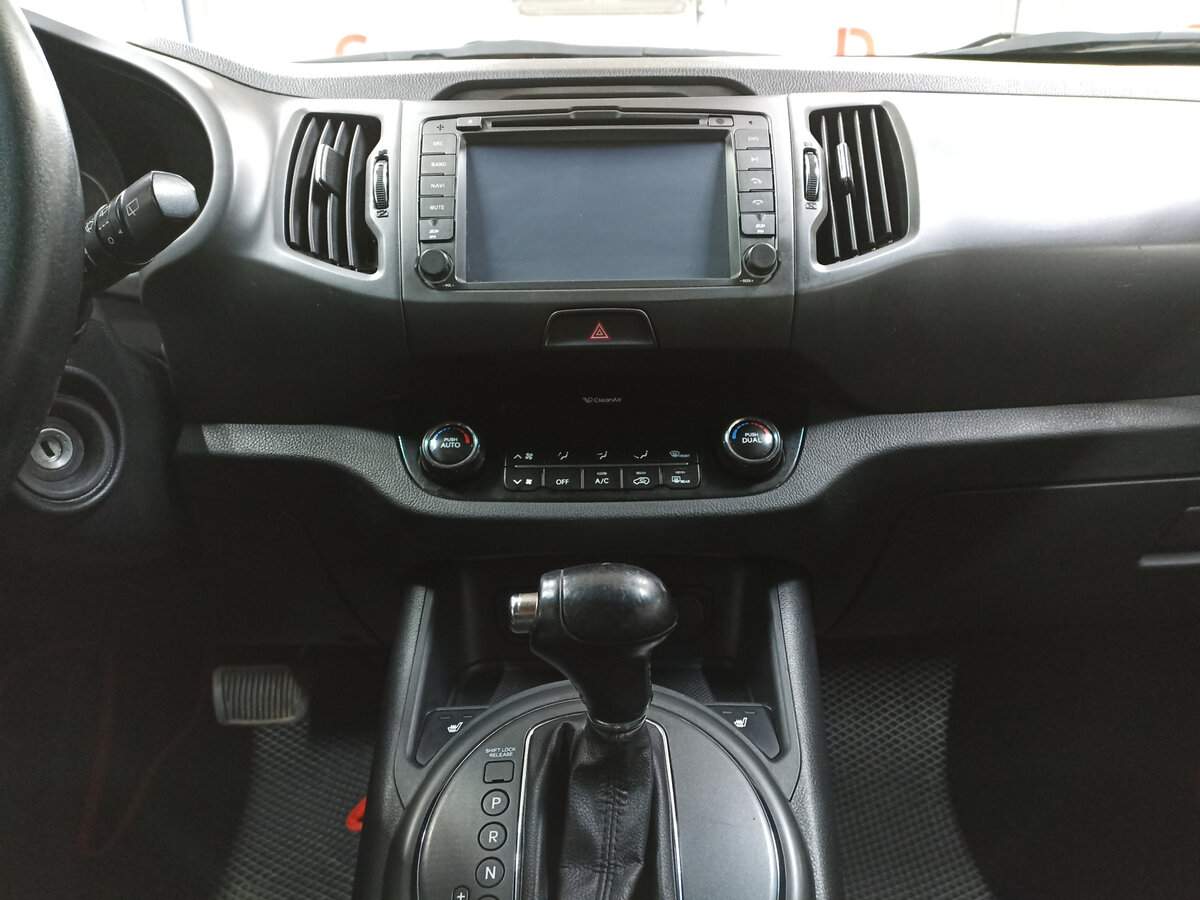 Kia Sportage с пробегом — 2012 год. Фото: #14