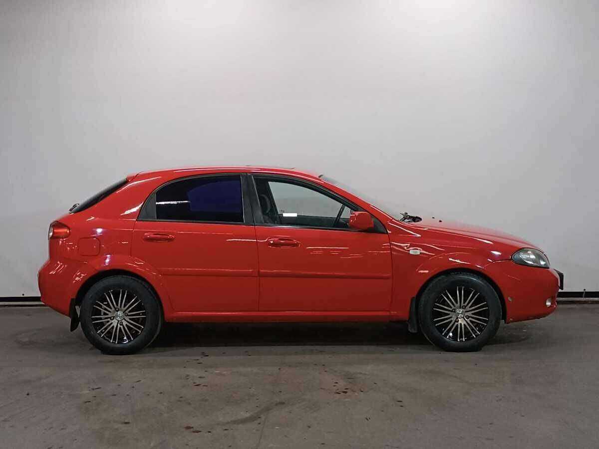 Chevrolet Lacetti с пробегом — 2008 год. Фото: #3