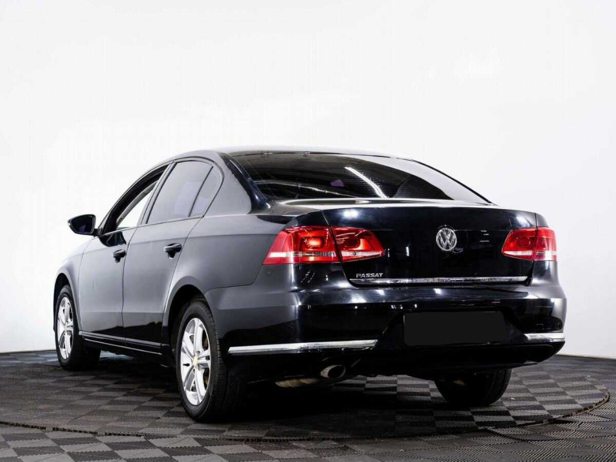 Volkswagen Passat с пробегом — 2011 год. Фото: #3