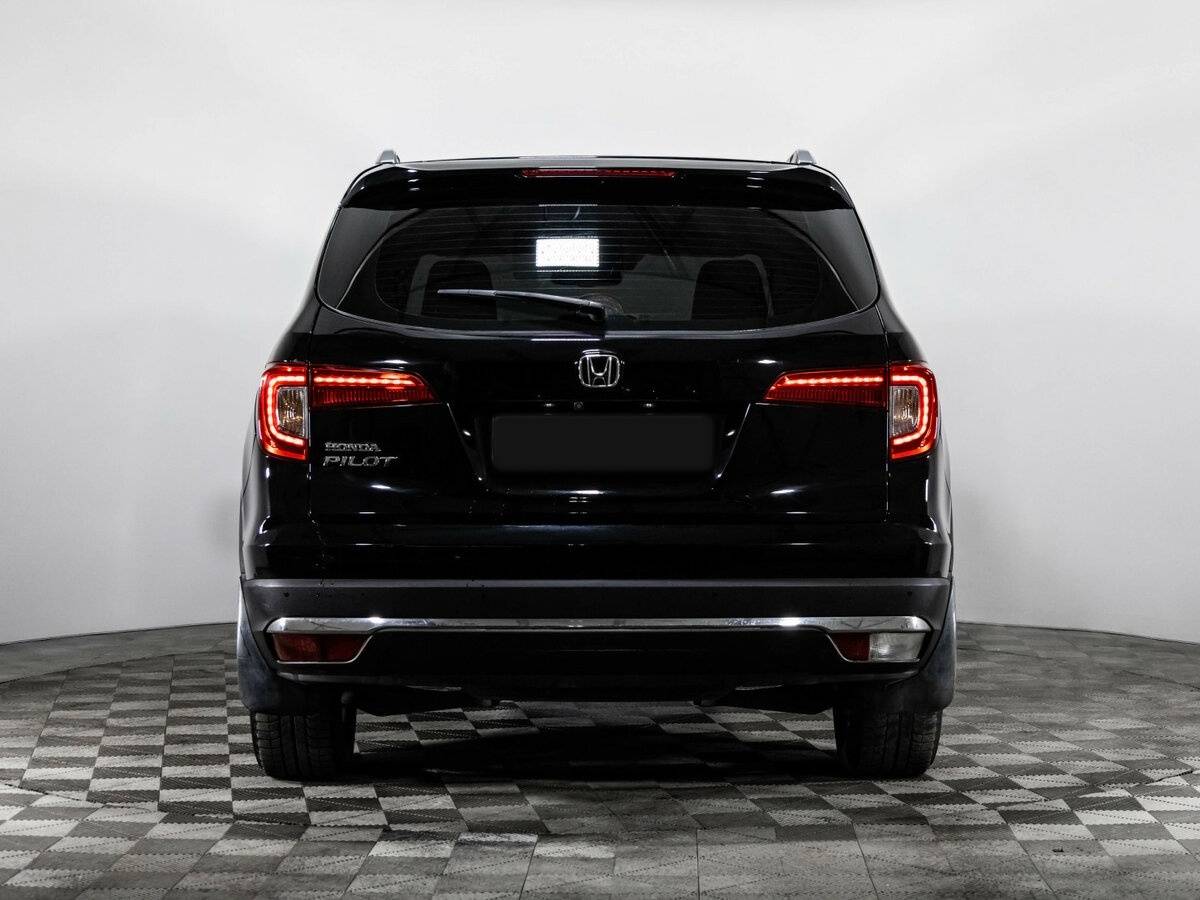 Honda Pilot с пробегом — 2018 год. Фото: #4