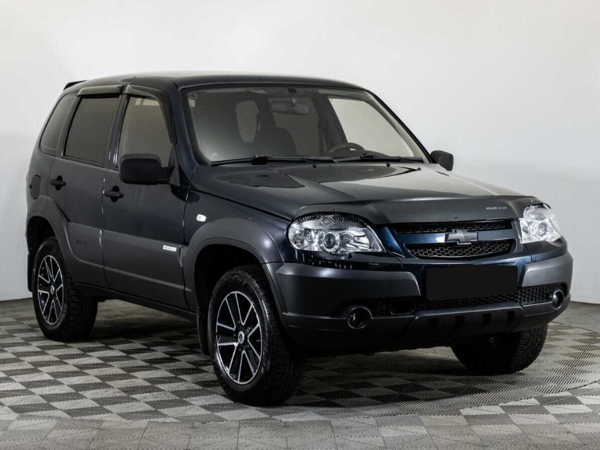 Chevrolet Niva с пробегом — 2011 год. Фото: #2