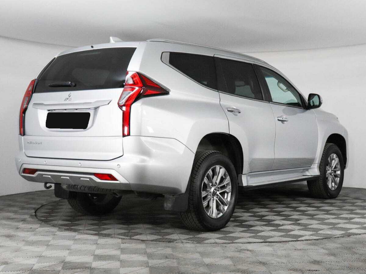Mitsubishi Pajero Sport с пробегом — 2022 год. Фото: #4