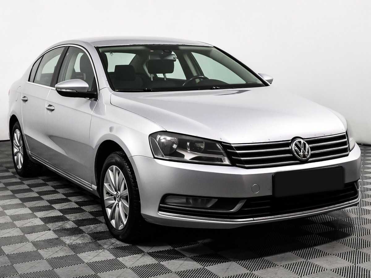 Volkswagen Passat с пробегом — 2011 год. Фото: #2