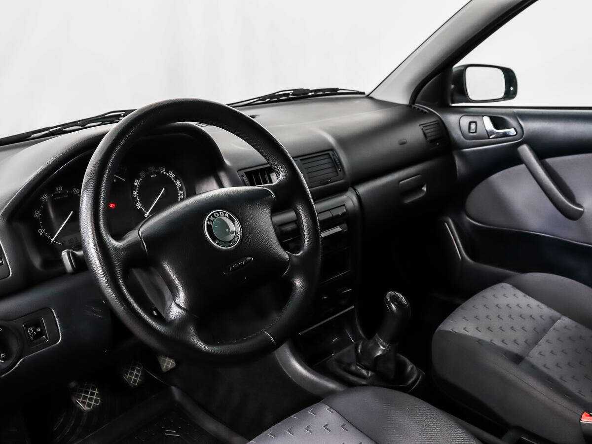 Skoda Octavia с пробегом — 2008 год. Фото: #8