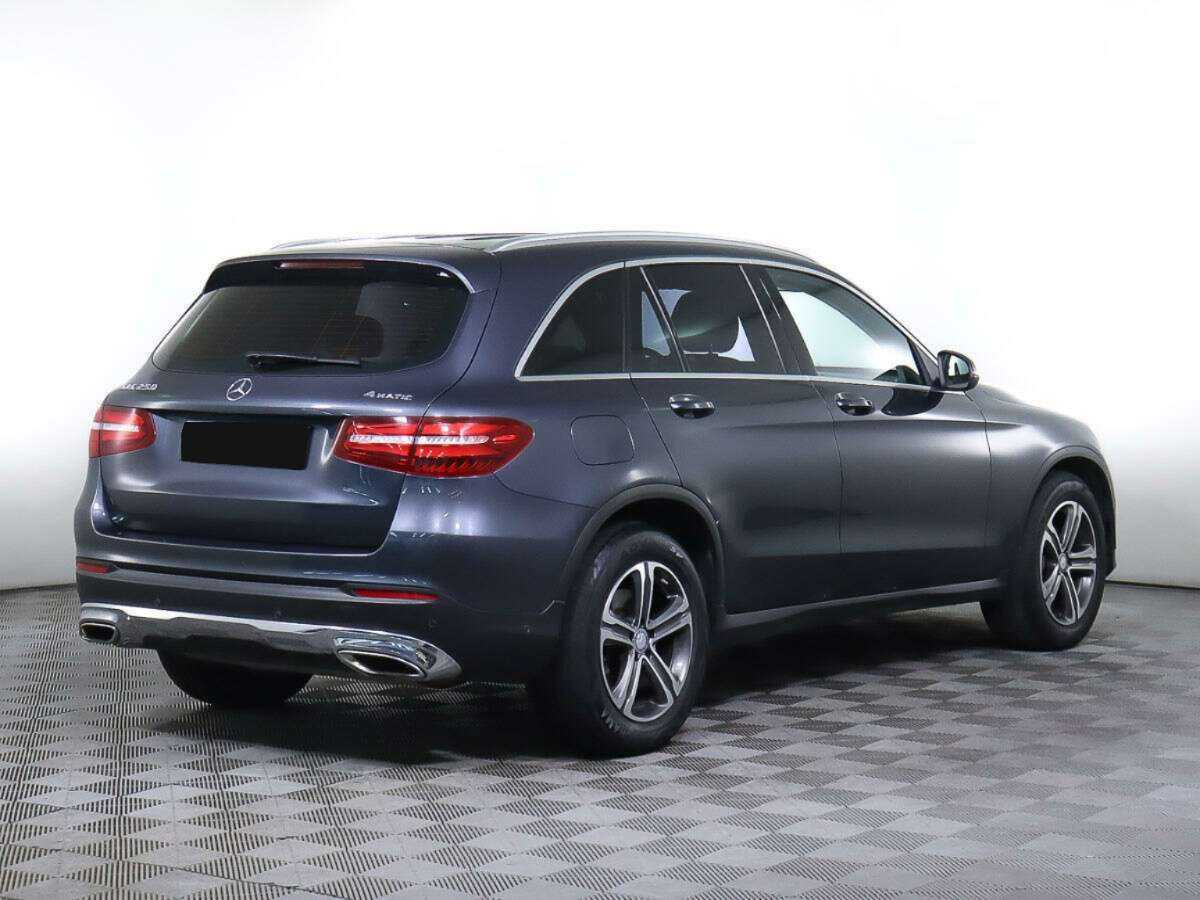 Mercedes-Benz GLC с пробегом — 2016 год. Фото: #2