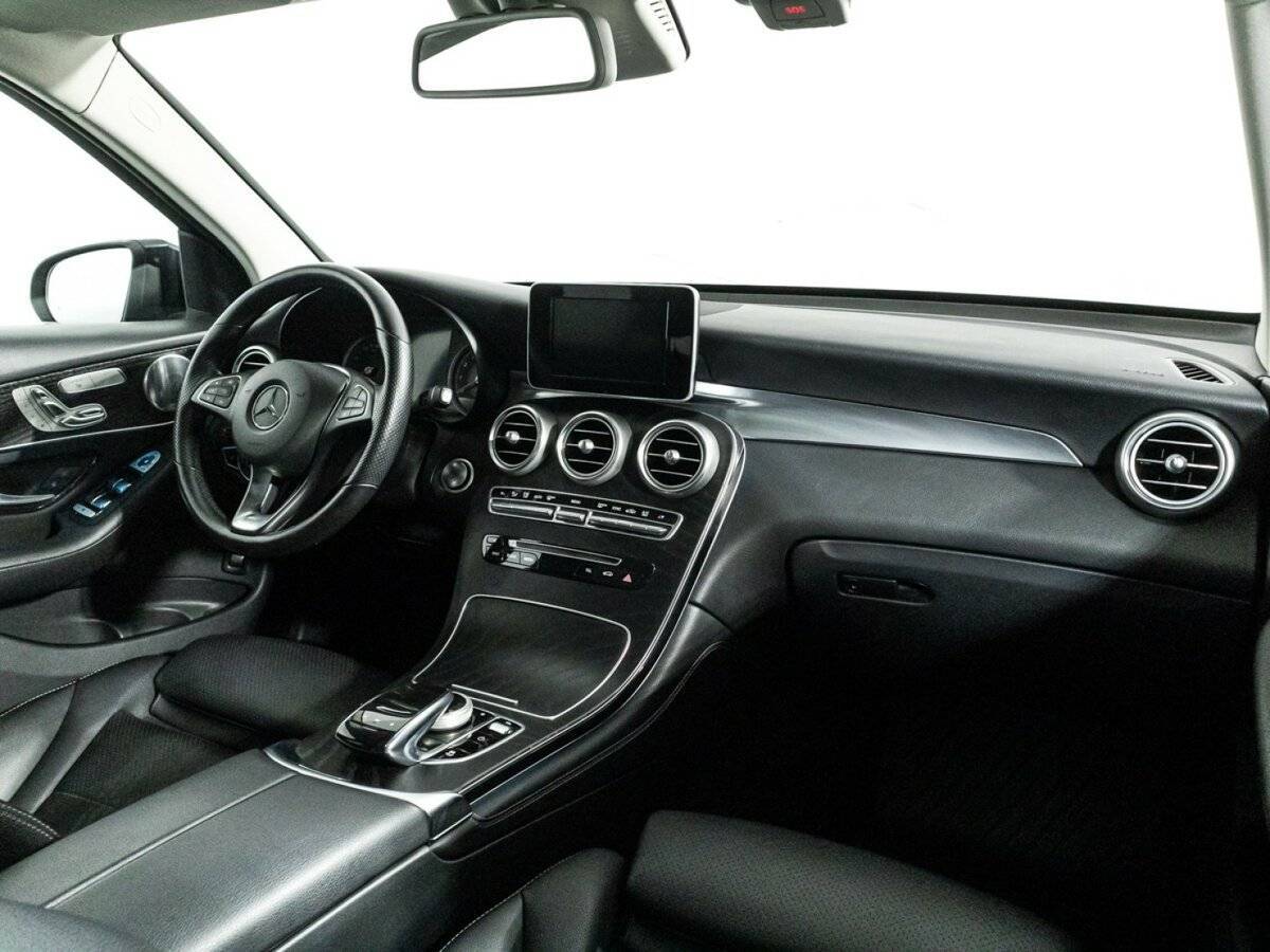 Mercedes-Benz GLC с пробегом — 2018 год. Фото: #8