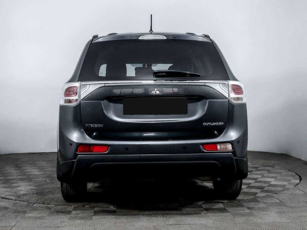 Mitsubishi Outlander с пробегом — 2013 год. Фото: #4