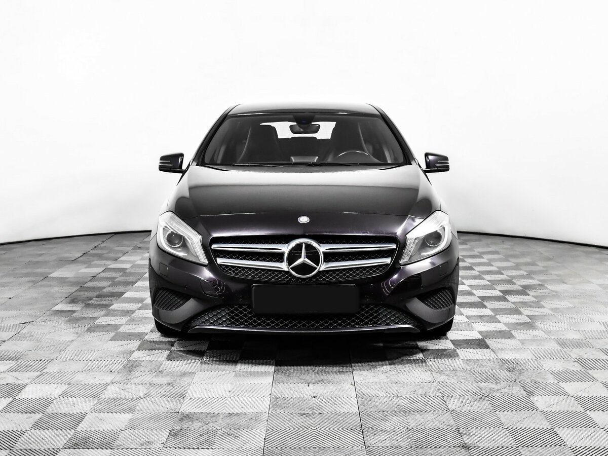 Mercedes-Benz A-Класс с пробегом — 2014 год. Фото: #1