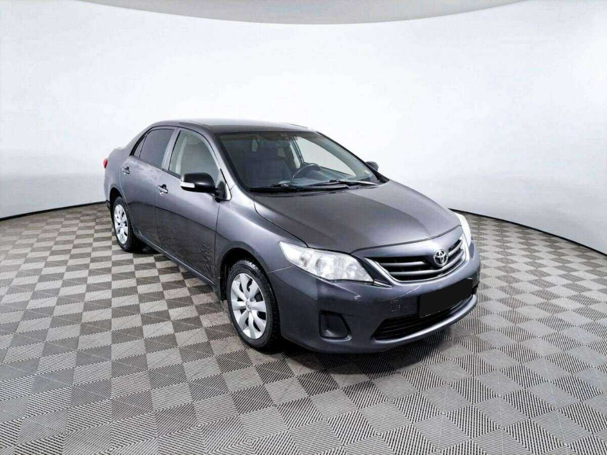 Toyota Corolla с пробегом — 2010 год. Фото: #2