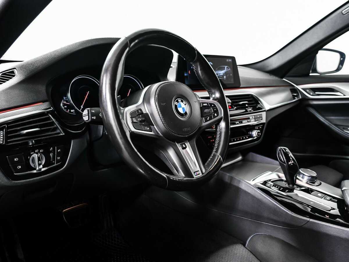 BMW 5 серии с пробегом — 2018 год. Фото: #12