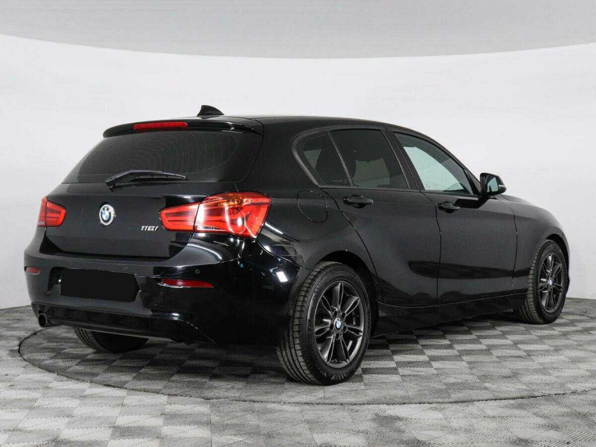 BMW 1 серии с пробегом — 2016 год. Фото: #1