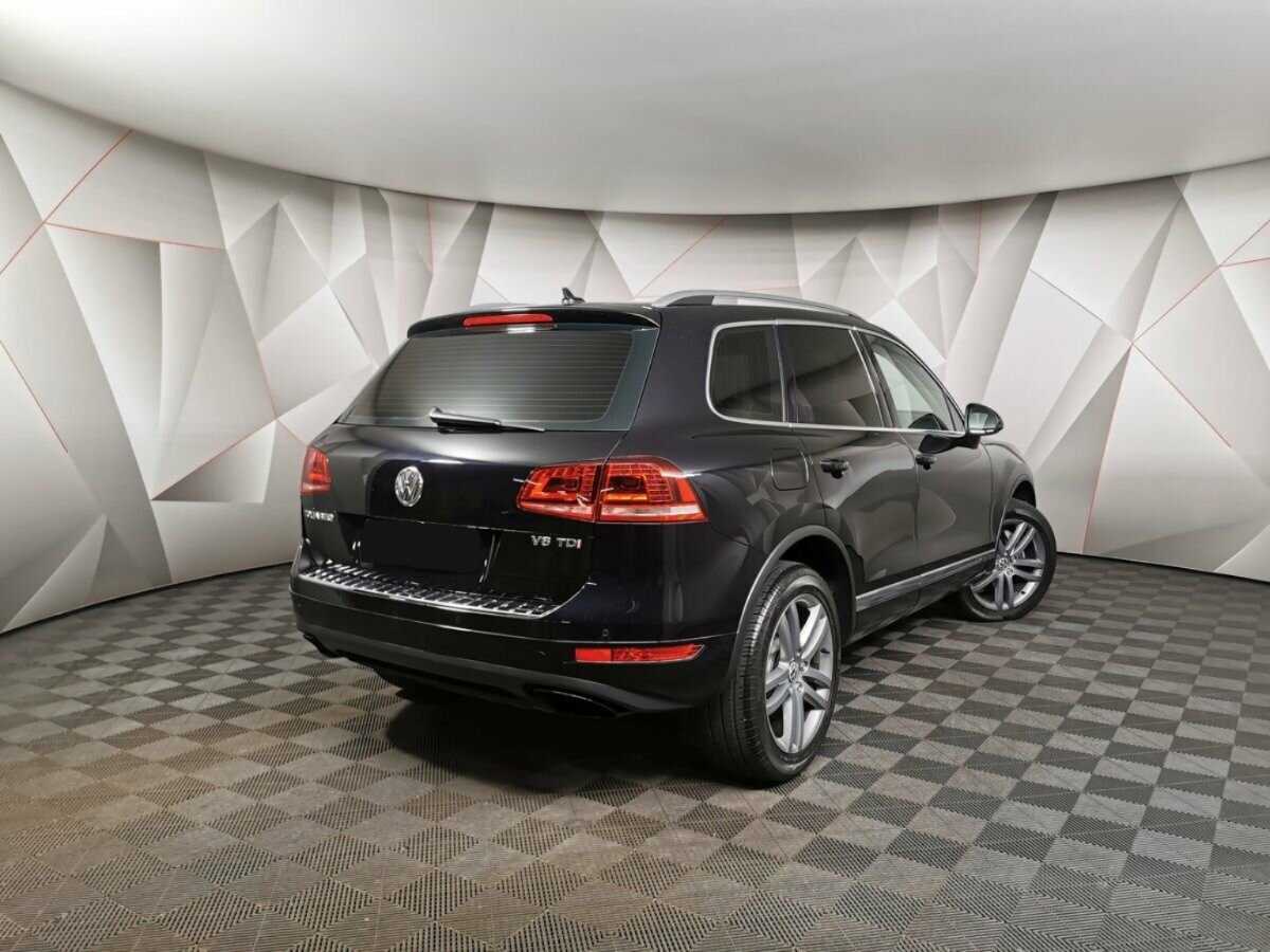 Volkswagen Touareg с пробегом — 2011 год. Фото: #1