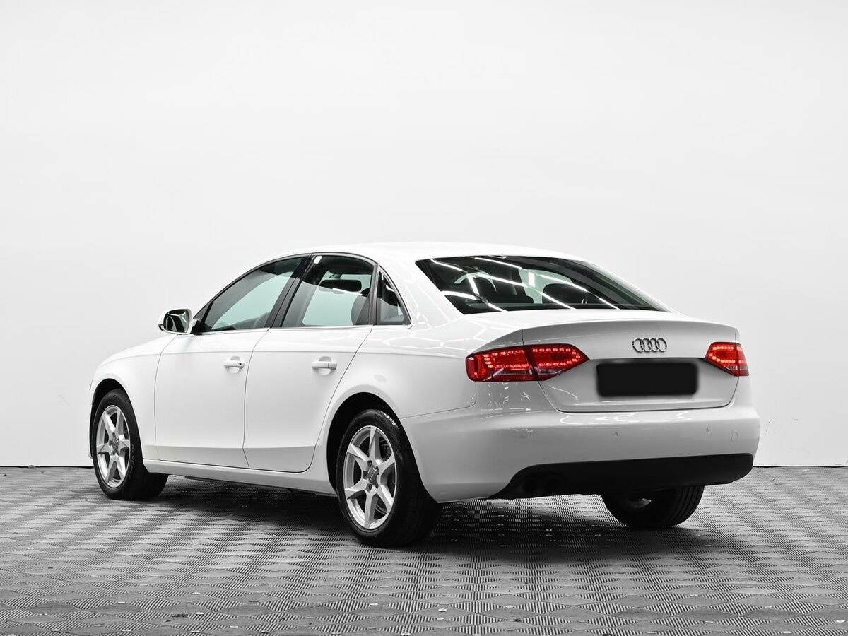 Audi A4 с пробегом — 2010 год. Фото: #2