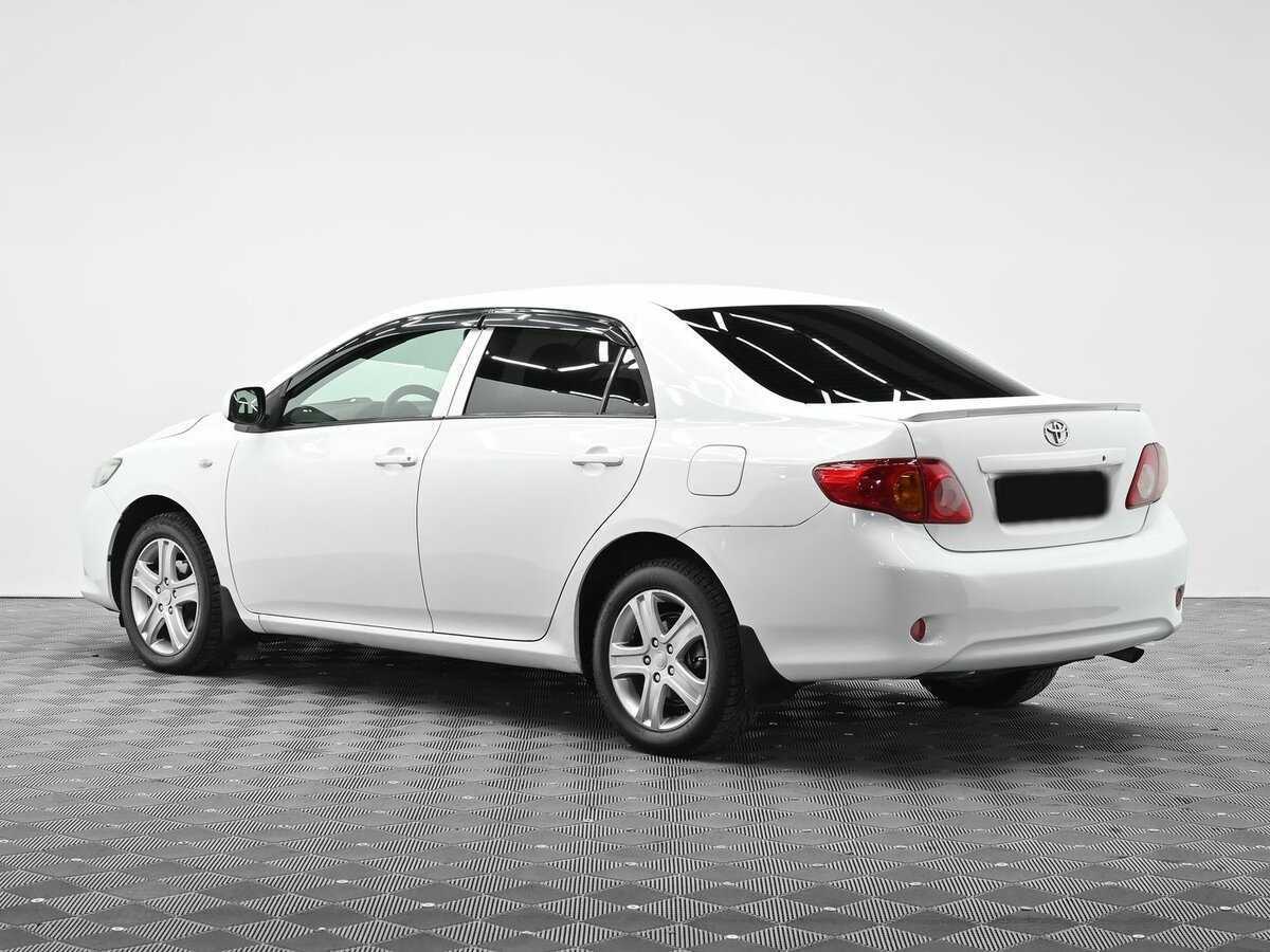 Toyota Corolla с пробегом — 2010 год. Фото: #2