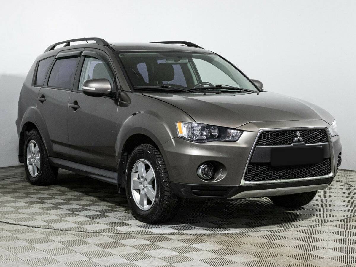 Mitsubishi Outlander с пробегом — 2011 год. Фото: #2