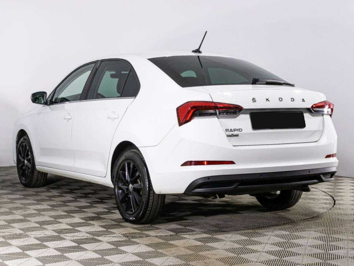 Skoda Rapid с пробегом — 2020 год. Фото: #6