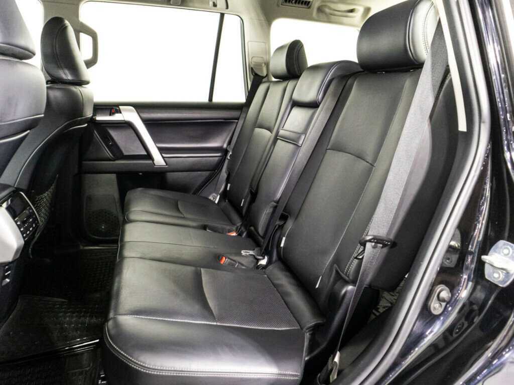 Toyota Land Cruiser Prado с пробегом — 2018 год. Фото: #9