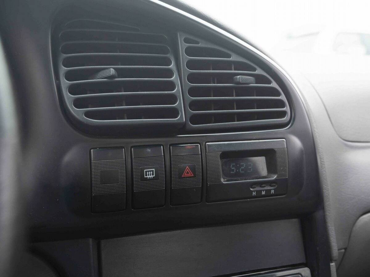 Kia Spectra с пробегом — 2008 год. Фото: #15