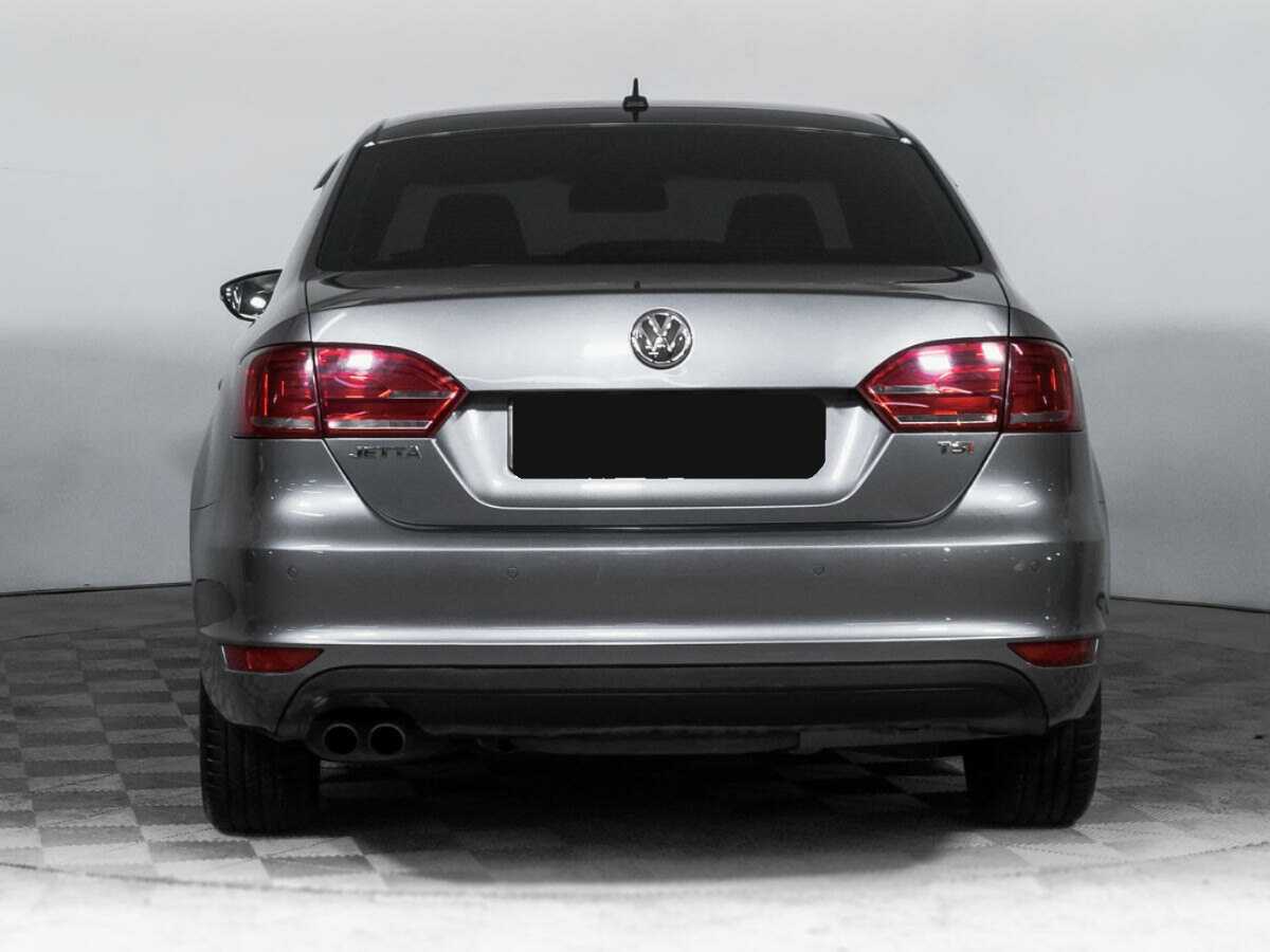 Volkswagen Jetta с пробегом — 2014 год. Фото: #5