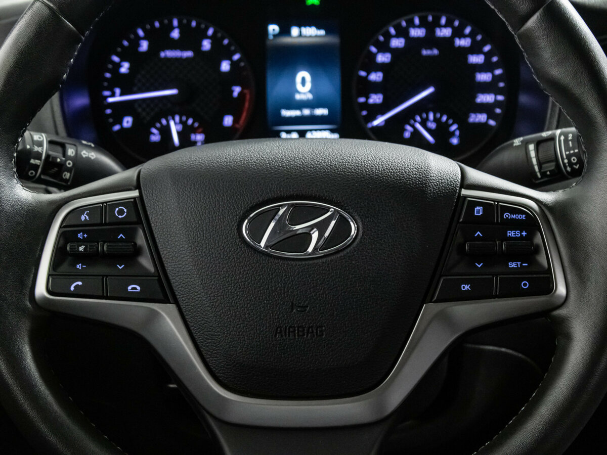 Hyundai Solaris с пробегом — 2021 год. Фото: #8