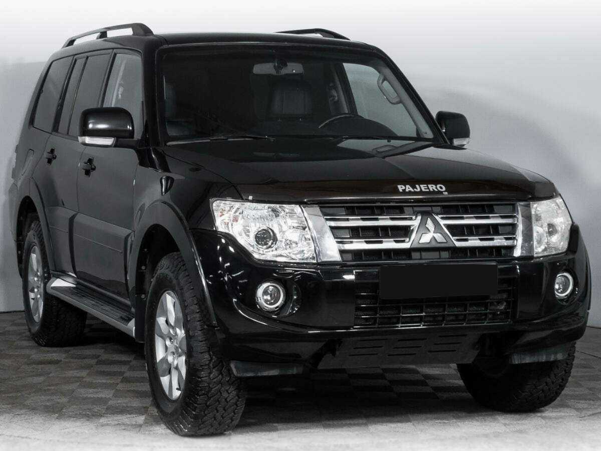 Mitsubishi Pajero с пробегом — 2011 год. Фото: #2
