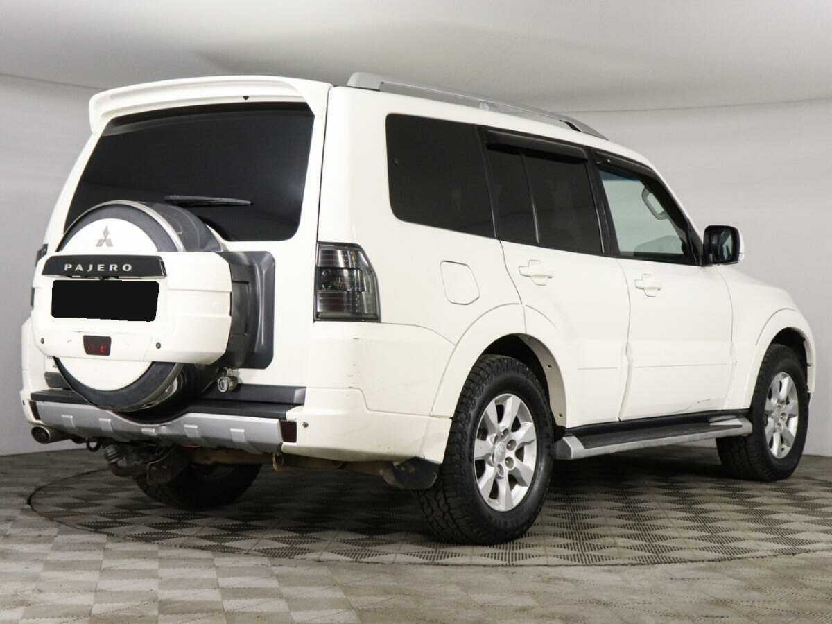 Mitsubishi Pajero с пробегом — 2011 год. Фото: #4