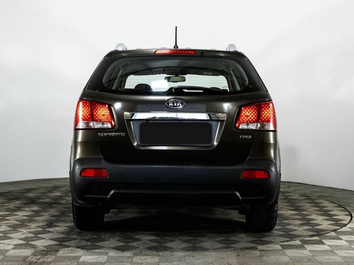 Kia Sorento с пробегом — 2012 год. Фото: #5