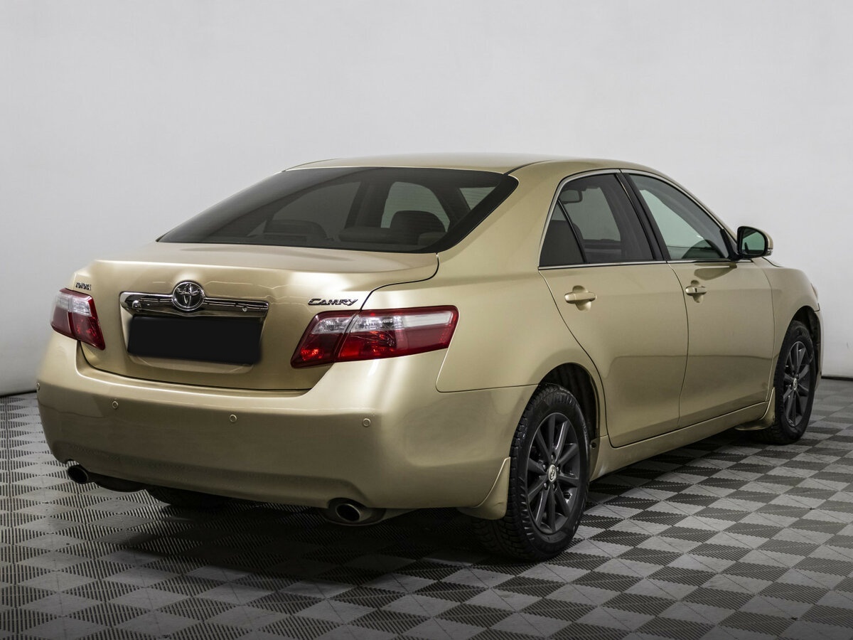 Toyota Camry с пробегом — 2011 год. Фото: #3