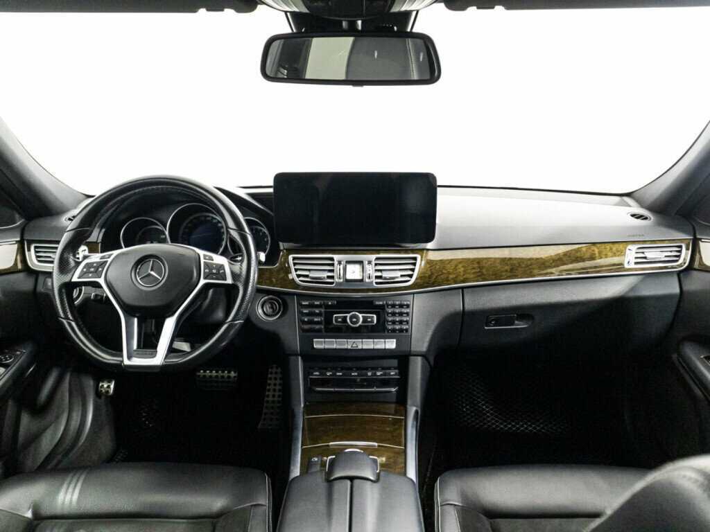 Mercedes-Benz E-Класс с пробегом — 2015 год. Фото: #12