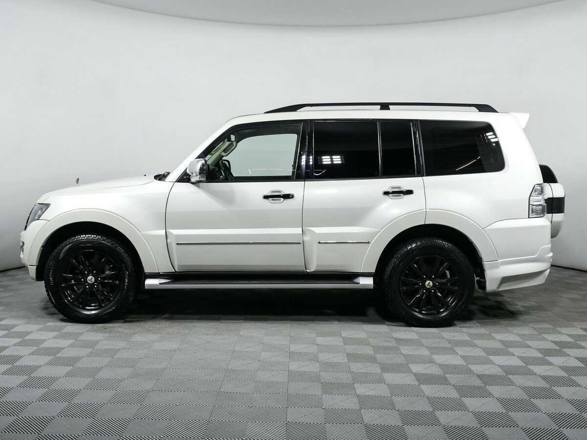 Mitsubishi Pajero с пробегом — 2019 год. Фото: #7