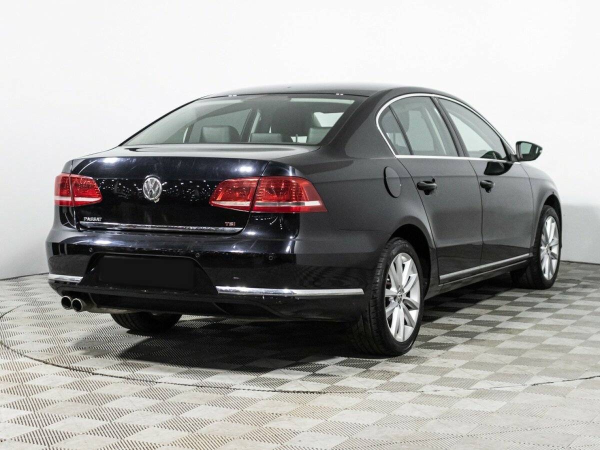 Volkswagen Passat с пробегом — 2011 год. Фото: #4