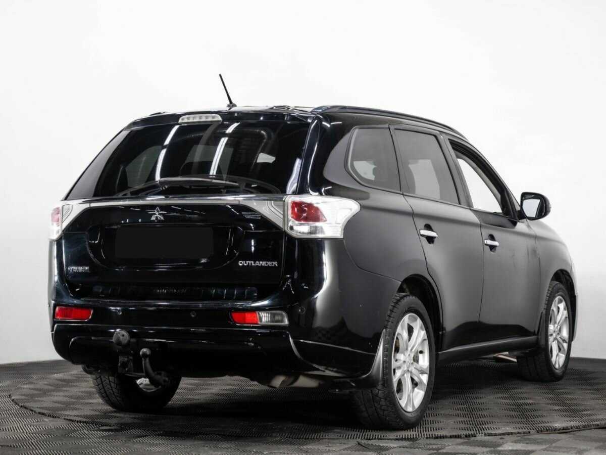 Mitsubishi Outlander с пробегом — 2013 год. Фото: #3