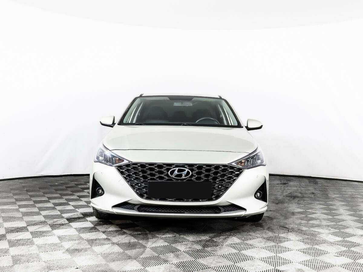 Hyundai Solaris с пробегом — 2020 год. Фото: #1