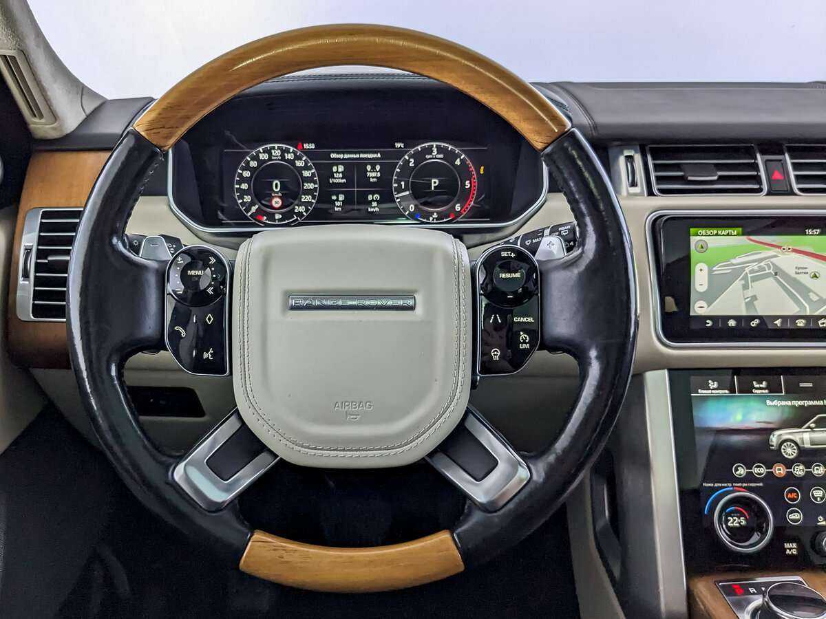 Land Rover Range Rover с пробегом — 2018 год. Фото: #16