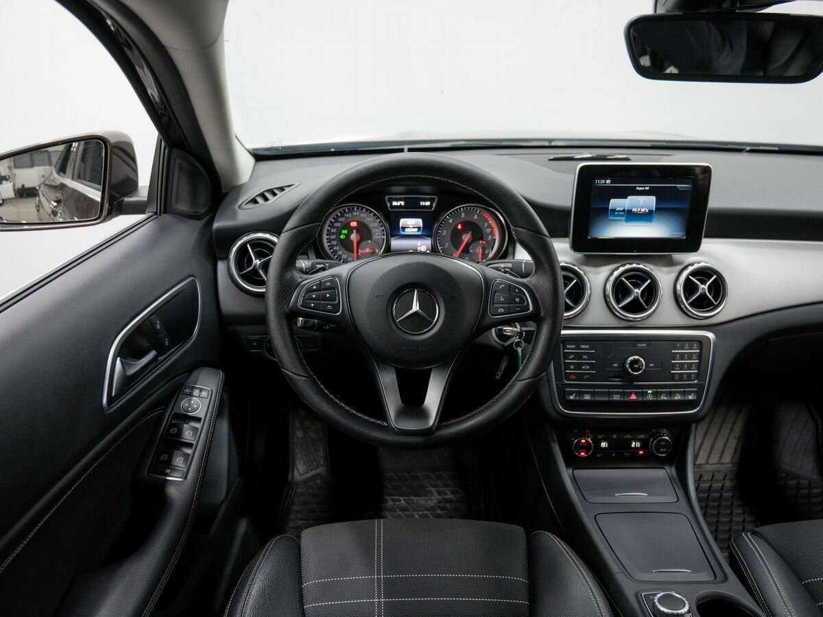 Mercedes-Benz GLA с пробегом — 2016 год. Фото: #10