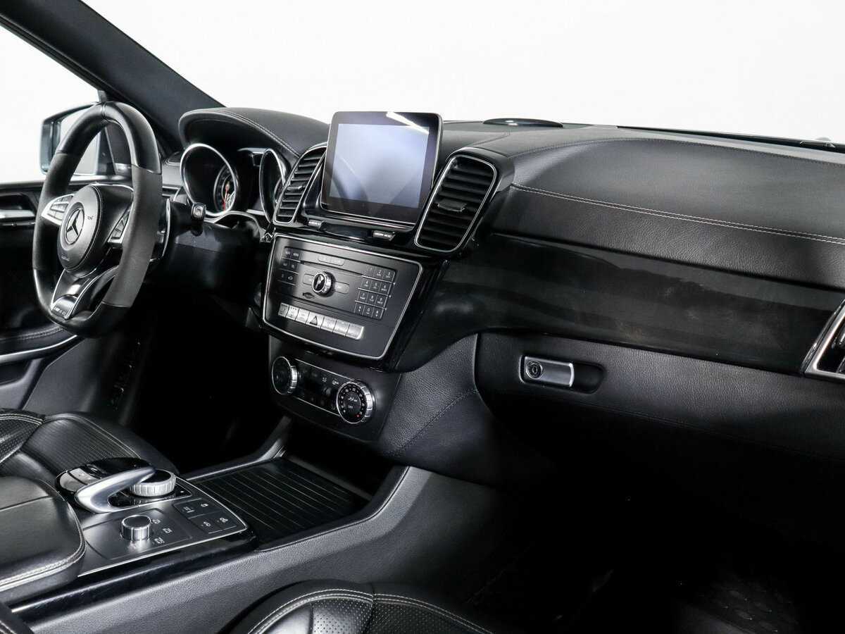 Mercedes-Benz GLS AMG с пробегом — 2016 год. Фото: #8