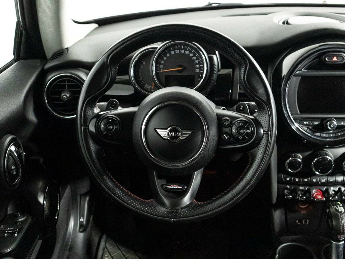 Mini Hatch с пробегом — 2014 год. Фото: #18
