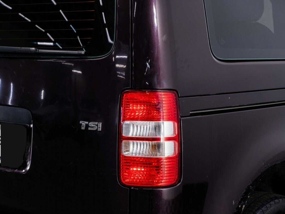 Volkswagen Caddy с пробегом — 2011 год. Фото: #20