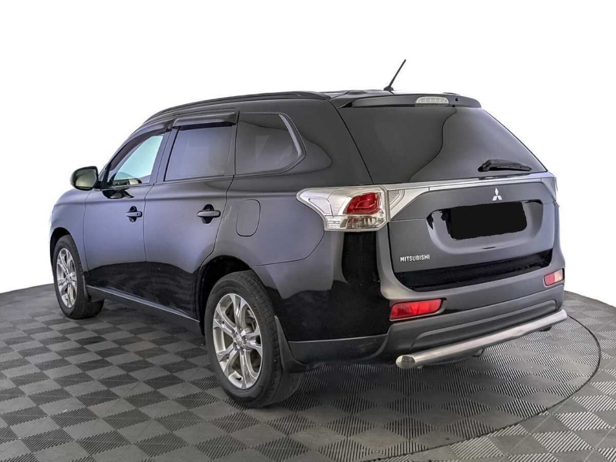 Mitsubishi Outlander с пробегом — 2012 год. Фото: #6
