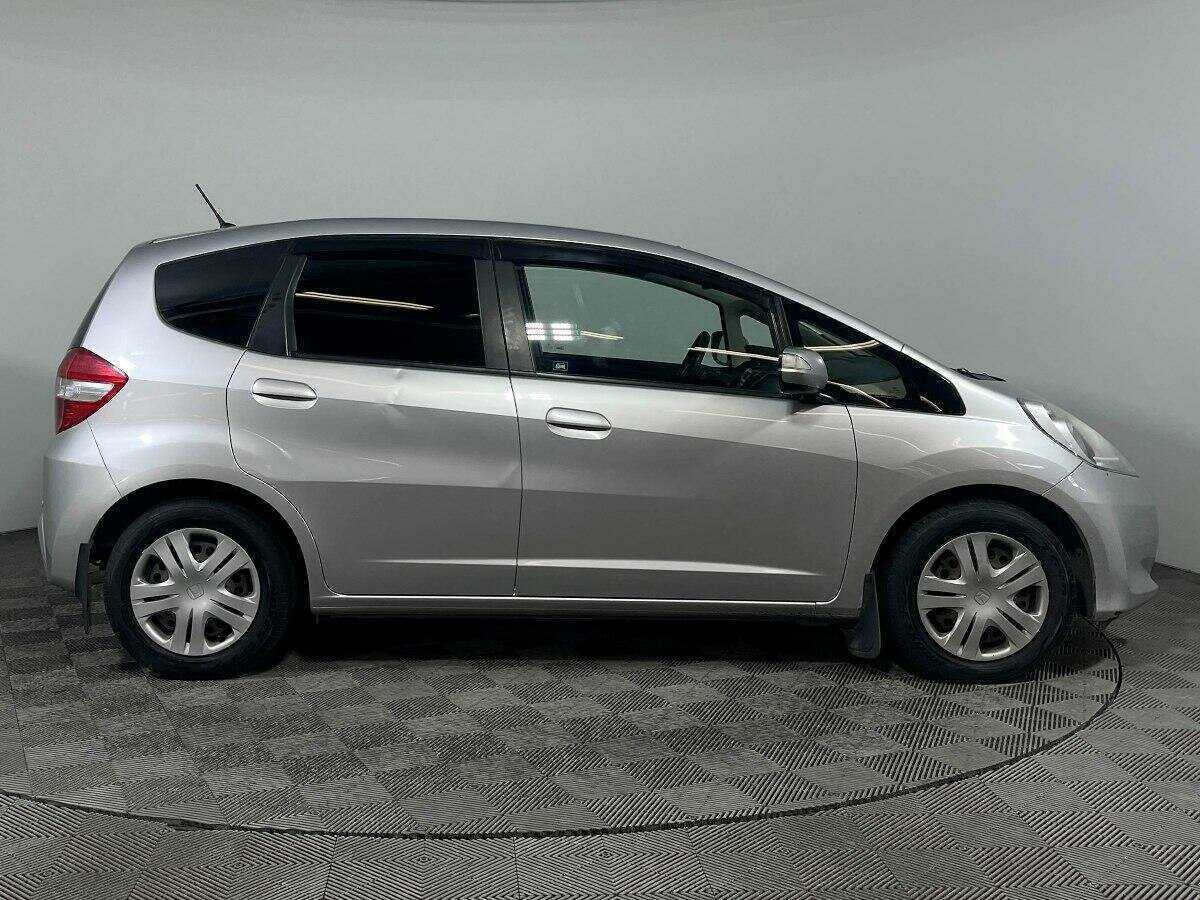 Honda Jazz с пробегом — 2011 год. Фото: #3