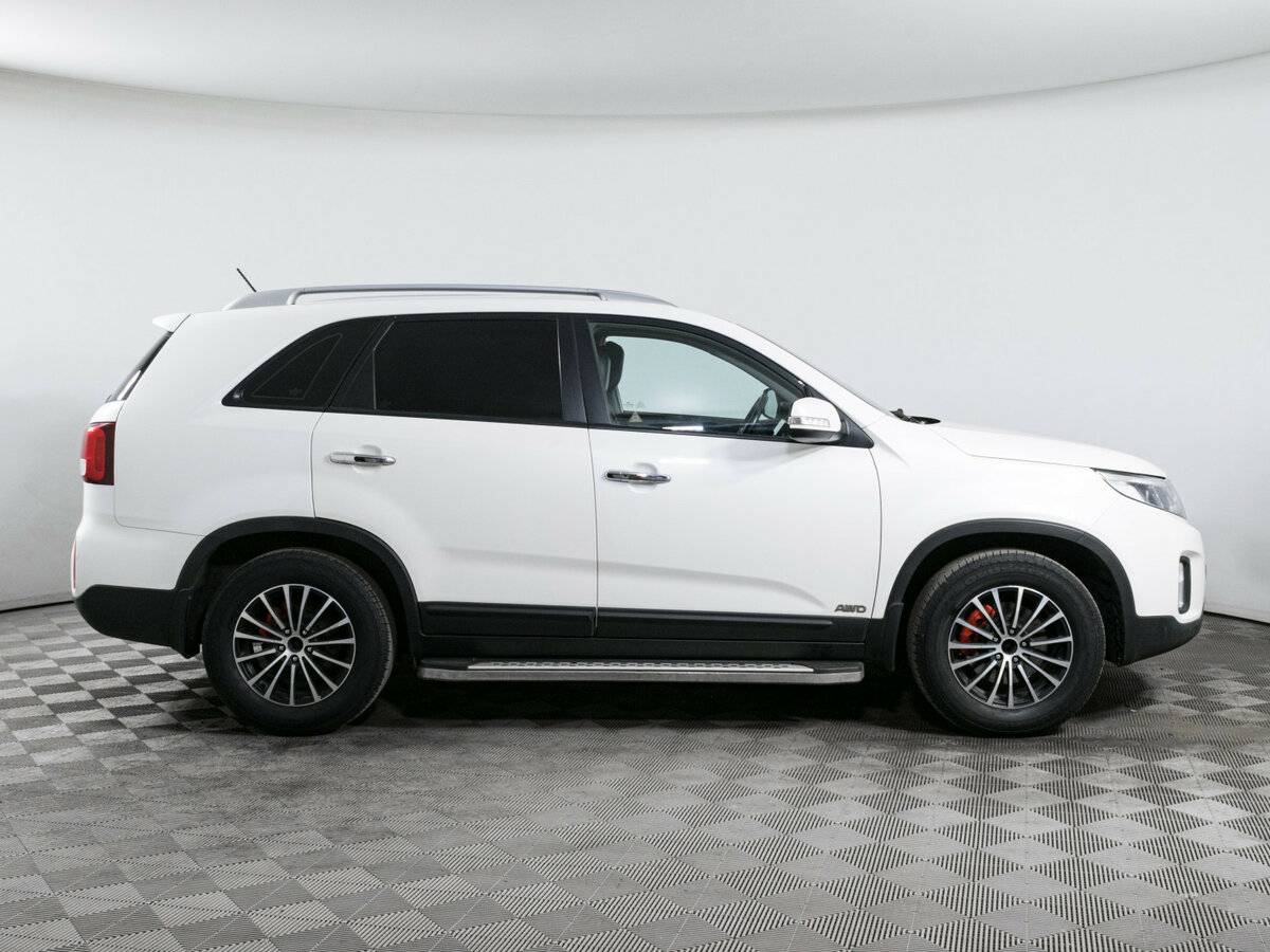 Kia Sorento с пробегом — 2013 год. Фото: #3