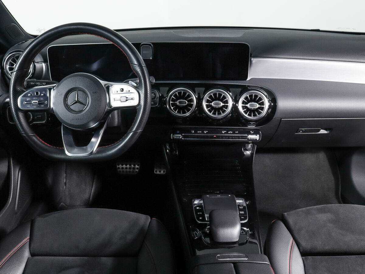 Mercedes-Benz A-Класс с пробегом — 2019 год. Фото: #11