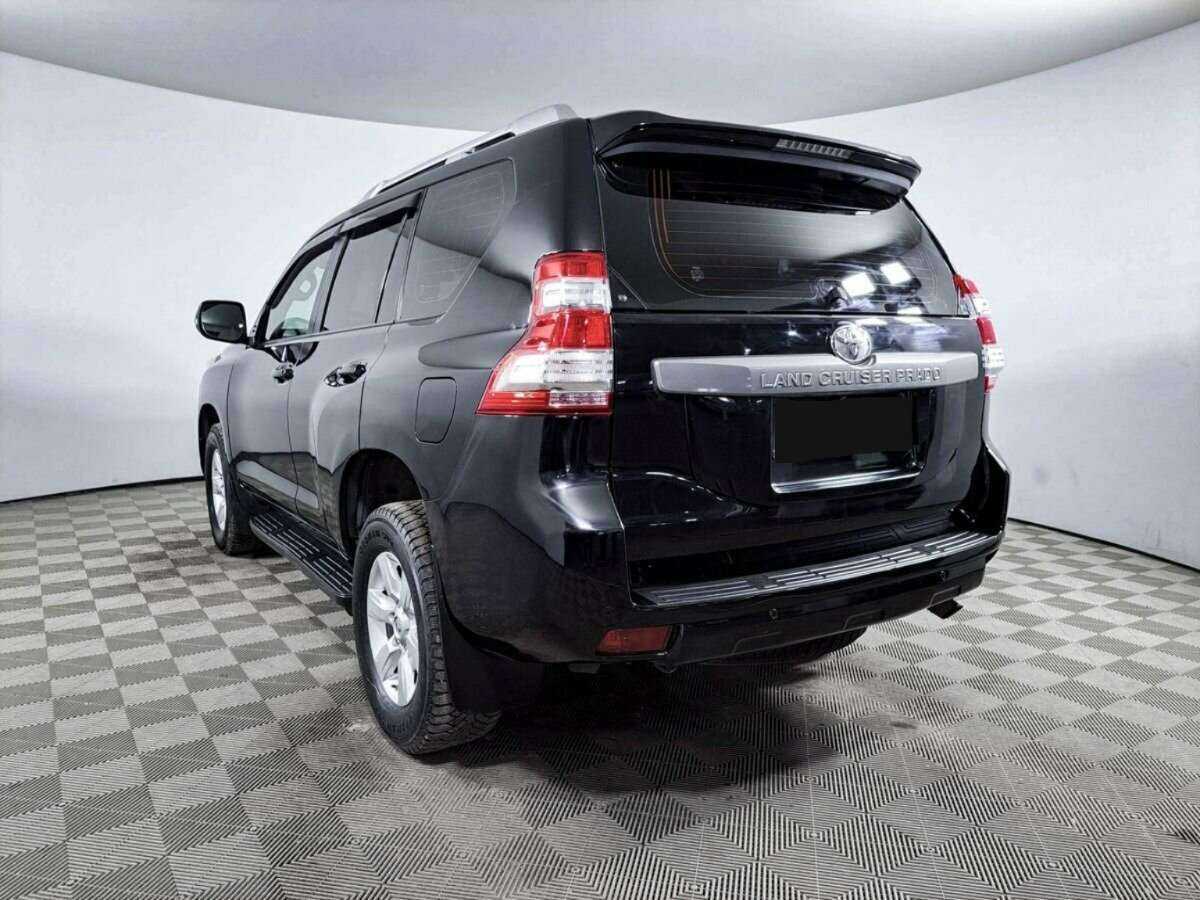 Toyota Land Cruiser Prado с пробегом — 2014 год. Фото: #6