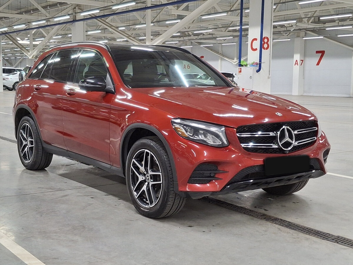 Mercedes-Benz GLC с пробегом — 2018 год. Фото: #2