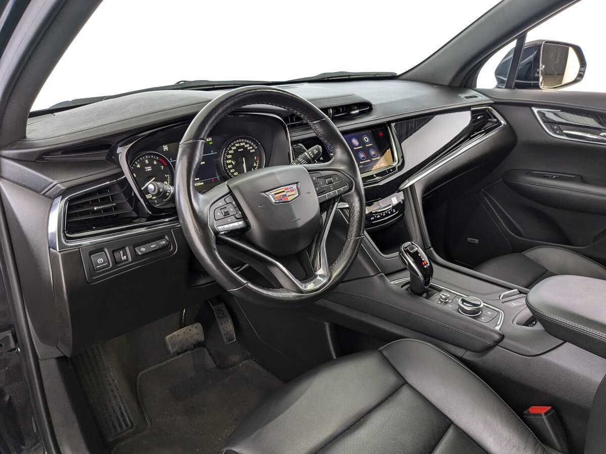 Cadillac XT6 с пробегом — 2021 год. Фото: #13