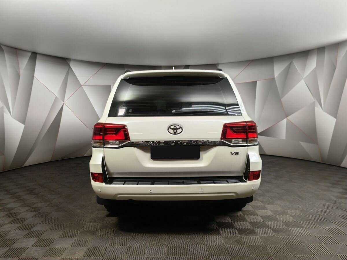 Toyota Land Cruiser с пробегом — 2018 год. Фото: #7