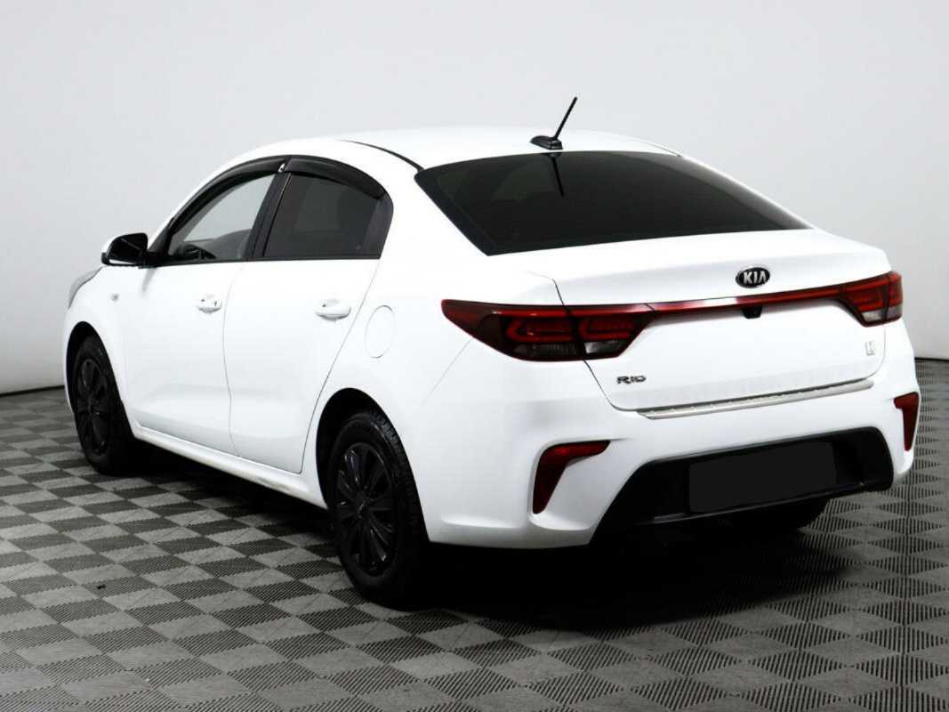 Kia Rio с пробегом — 2020 год. Фото: #6