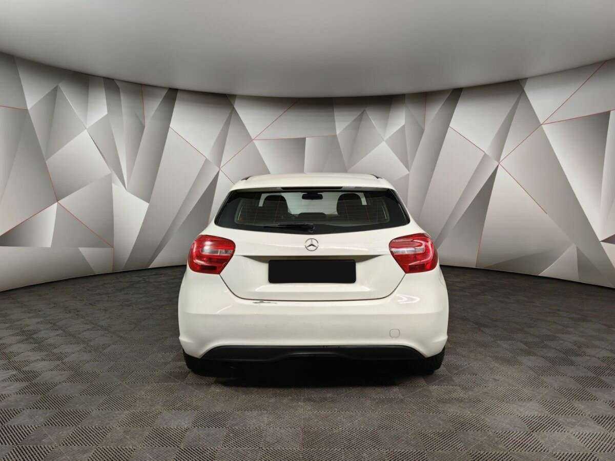 Mercedes-Benz A-Класс с пробегом — 2014 год. Фото: #7