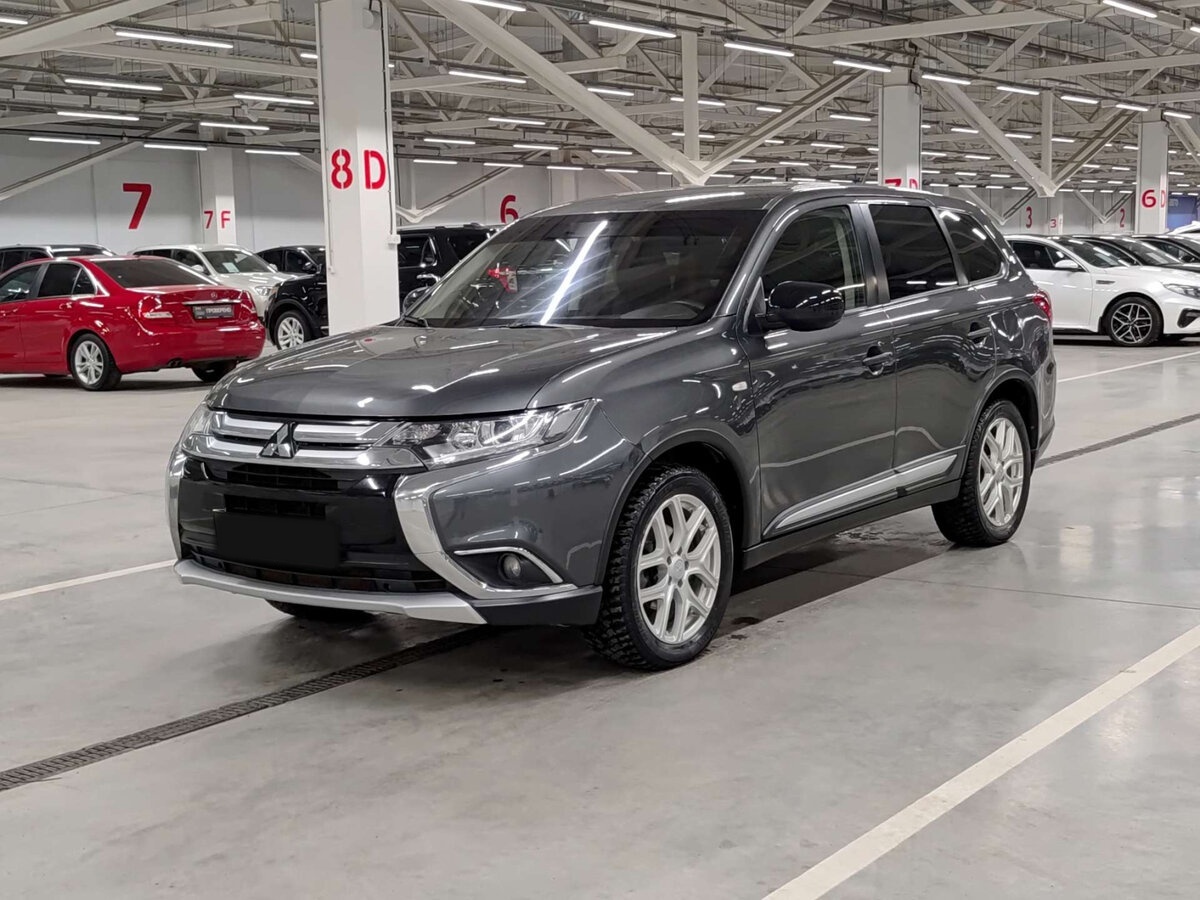 Mitsubishi Outlander с пробегом — 2016 год. Фото: #0