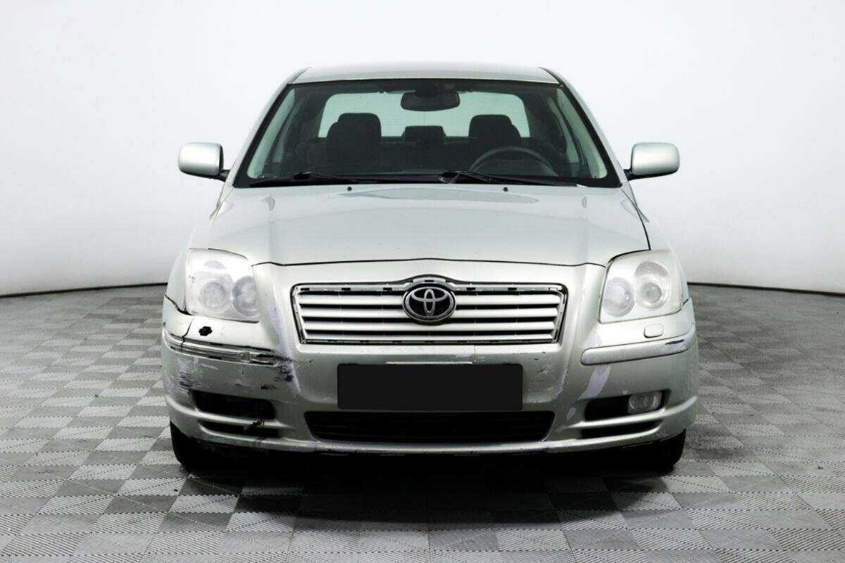 Toyota Avensis с пробегом — 2005 год. Фото: #1